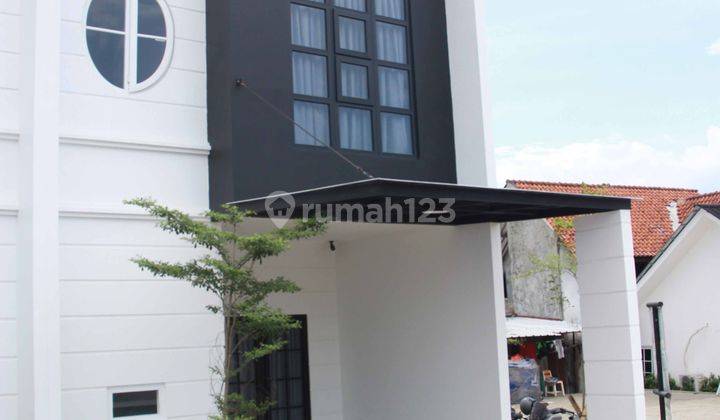 Rumah Cluster 2 Lantai 4 Kamar Tidur, Disewakan Pertahun Nego 1