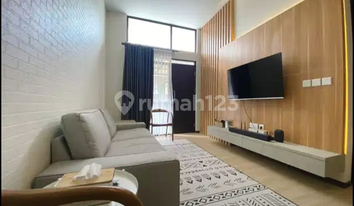 Comfortable Ready-to-Occupy House to Return to Kota Baru Parahyangan 2