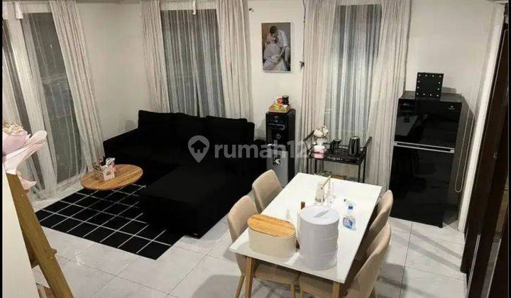Super Hot! Rumah Hoek Minimalis 2 Lantai, Harga 1000 % Murah, Kota Baru Parahyangan
