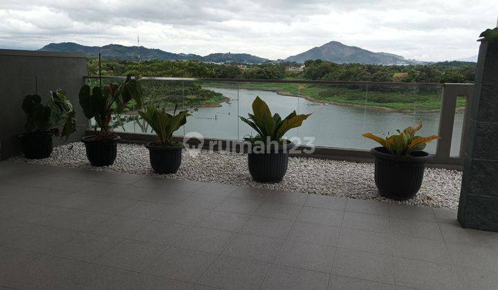 Super Hot! Rumah Mewah Super Ciamik Bonus Danau Cantik! Kota Baru Parahyangan! 