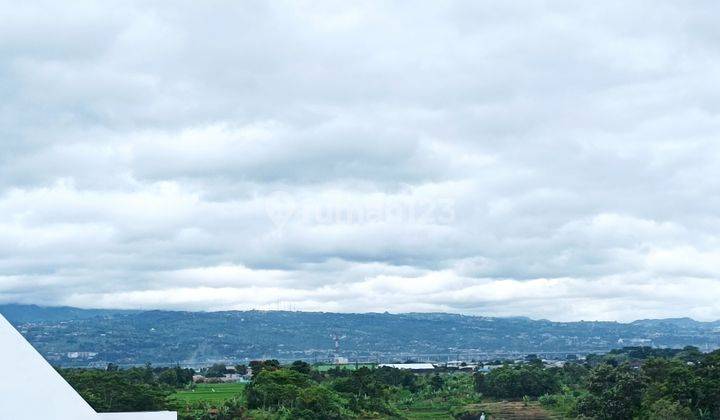 Super Hot! Rumah Mewah Super Ciamik Bonus Danau Cantik! Kota Baru Parahyangan! 