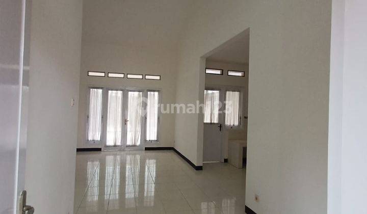 Super HOT! Rumah Minimalis Super Ciamik Harga 1000 % Murah Kota Baru Parahyangan