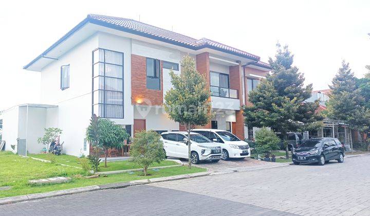 Super Hot! Luxury House With Amazing Lake View, Kota Baru Parahyangan 2