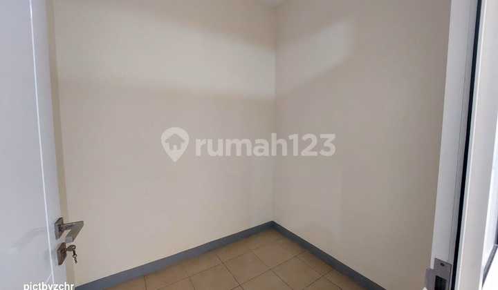 Luas, 3 Kamar Siap Huni! Rumah Ini Untukmu! Kota Baru Parahyangan 2