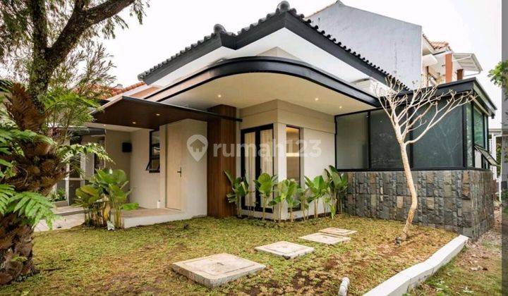 Rumah Kota Baru Parahyangan, Modern Interior. Rate Sewa 2.5 Juta / Hari  2