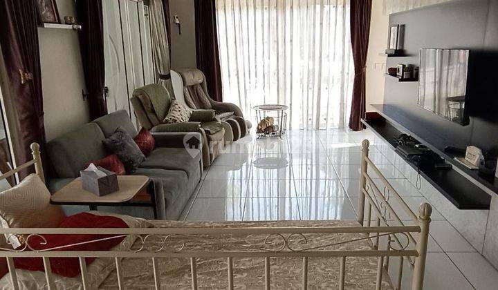 Rumah Hoek 2 Lantai  Ini Super Luas, Siap Huni Harga Terbaik! Kota Baru Parahyangan  2