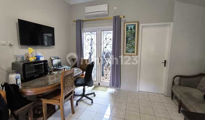 Rumah Kota Baru Parahyangan Siap Huni! Harga Super Ramah Jual Cepat! 1