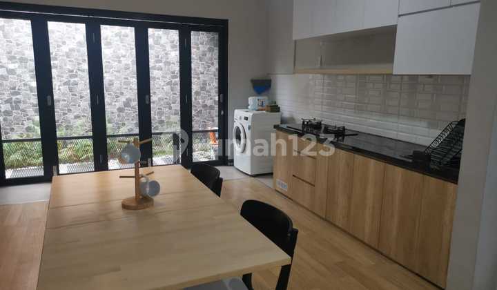 First Home Buyer! Rumah Minimalis Semi Furnished Siap Huni Harga Terbaik Kota Baru Parahyangan!