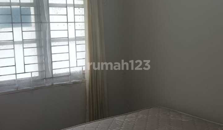 Rumah Kota Baru Parahyangan Ini Menanti Pemilik Baru! Luas Nyaman Maksimal!