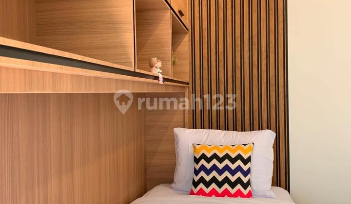 Super Cozy Fully Furnished Rumah Modern Kota Baru Parahyangan Bandung! 2