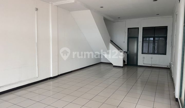 2-Story Shop House in Kota Baru Parahyangan! Ready for Business, Maximum Profit.