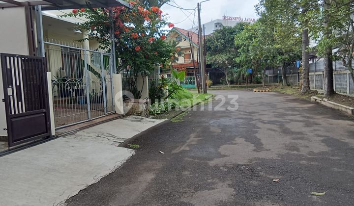 Rumah Tenang di Buah Batu Bandung Siap Dihuni Tanpa Renovasi 2