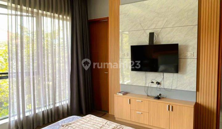 Homey,full Furnished,siap Huni Bonus View Cantik Menyejukan! Rumah Modern Kota Baru Parahyangan 1