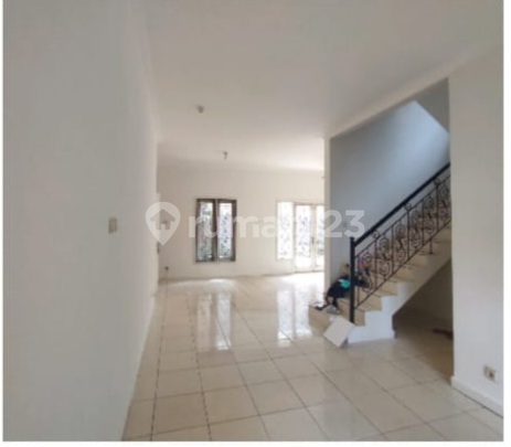 Rumah Luas 2 Lantai Siap Huni Harga Terjangkau! Kota Baru Parahyangan