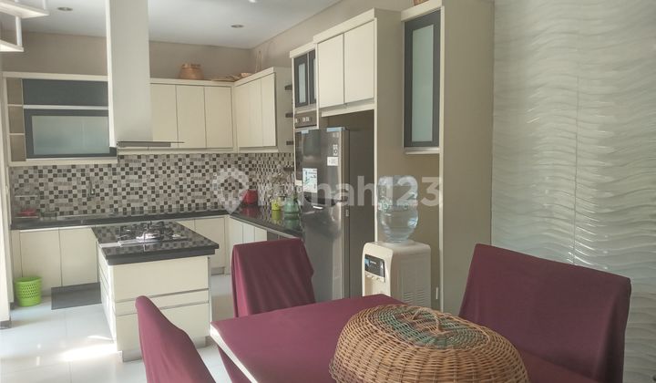 Rumah Modern 2 Lantai Full Furnished Siap Huni! Kota Baru Parahyangan 