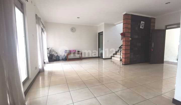 A Quiet Place to Build a Family! Ready-to-Occupy 2-Story House in Kota Baru Parahyangan