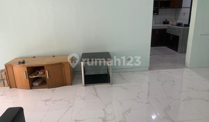 2-Storey House Ready to Live Comfortable for Going Home to Kota Baru Parahyangan 2