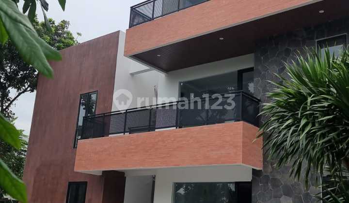 Rumah Mewah Baru Gress 12M 2