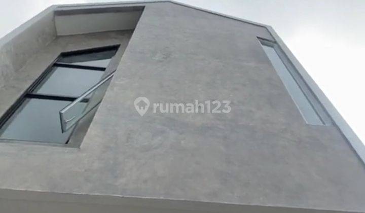 Rumah di Jual Hanya 2 Km di Mall Sunter 2