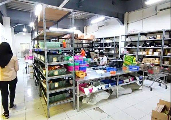 Dijual gedung kantor lokasi strategis meruya jakbar 3
