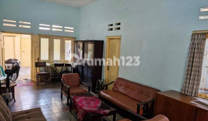 Dijual Rumah Utk Mess Lokasi Di Jl Palputih Dkt Jl Kramat Raya/salemba  2
