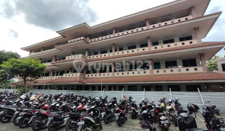 Dijual Cepat Bekas Kampus Bsi 4 Lantai Jln Pondok Gede Luas 1200m2.surat Shm.harga 15m Nego