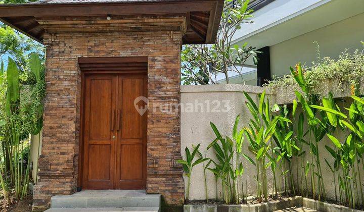 Villa Dekat Pantai Mertasari Sanur Bali 2