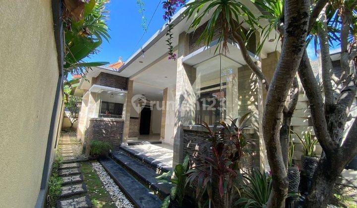 Rumah Semi Villa Wiry Garden Sanur Bali 2