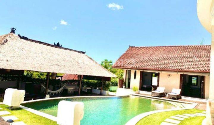 Villa Luas Dan View Laut Jimbaran Bali 2