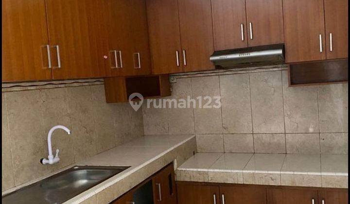 Rumah 2 Lantai di Bellavista Townhouse Jatimakmur, Bekasi 5