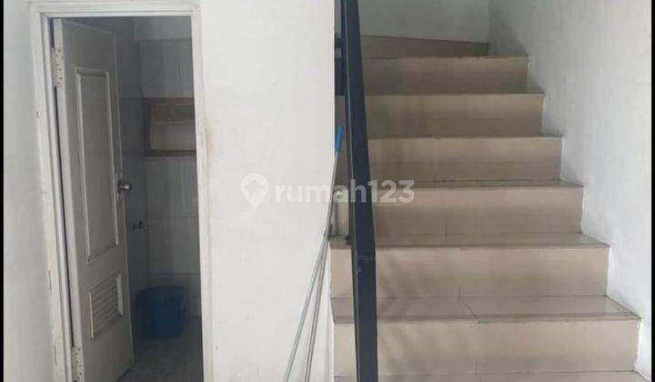 Rumah 2 Lantai di Bellavista Townhouse Jatimakmur, Bekasi 6