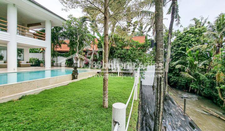 6 Bedrooms Riverside Villa In Pererenan For Sale Leasehold 1