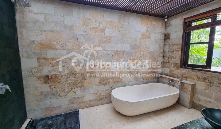 3 bedr villa with big garden in Umalas 7