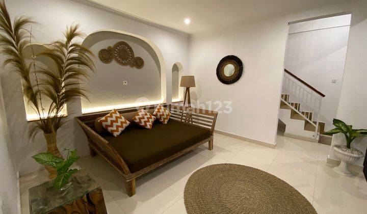 New 3 bedr villa in Canggu 2