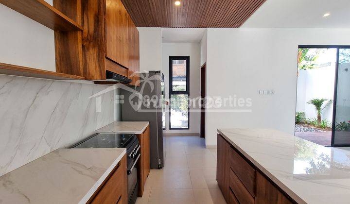 New 3 Bedr Villa In Pererenan Close To Beach 2