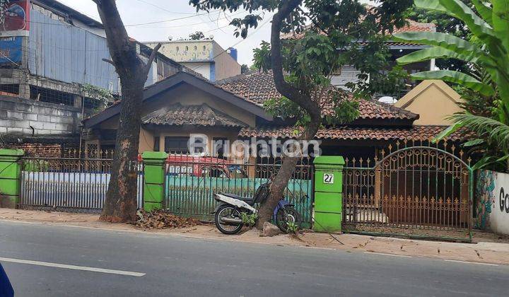 rumah 5 KT strategis dekat pintu tol jorr 1