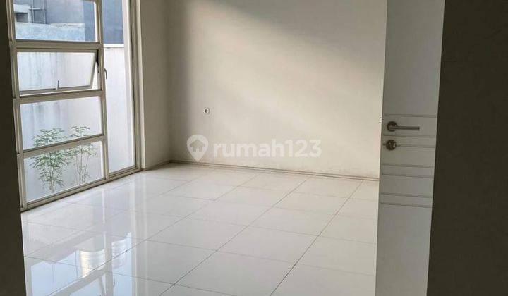 Disewakan Rumah Baru mewah furnished  10