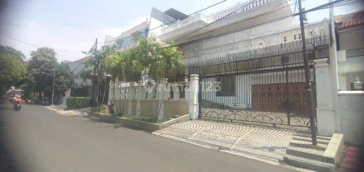 DIJUAL RUMAH MEWAH 2 KAVLING 3 Lantai 1