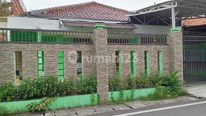 Rumah Sewa Senen Jakarta Pusat 1