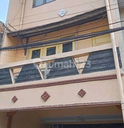 Disewakan Rumah Pusat Jakarta Dekat Jl. Raya 1