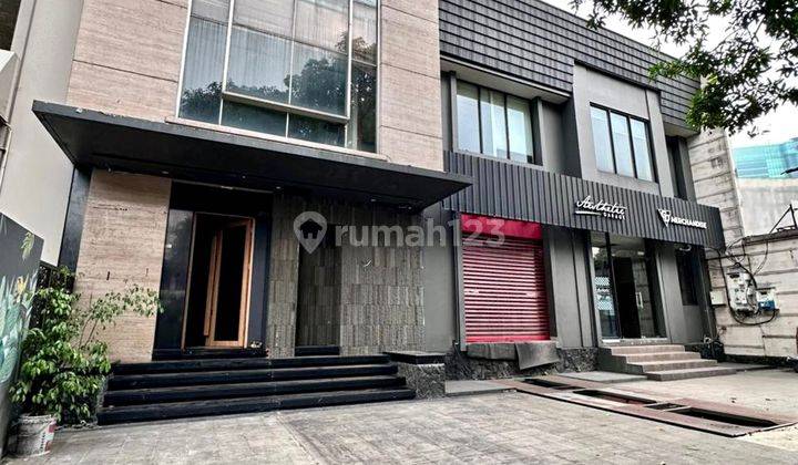 Bangunan Komersial Di Jalan Utama, Cocok Utk Kantor Dan Resto