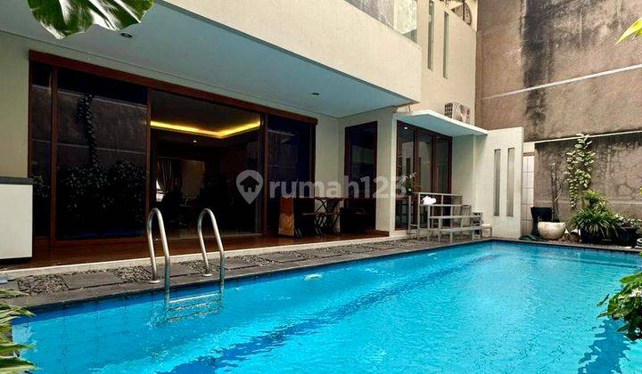 Rumah Siap Huni, Depan Taman. Jacuzi Dan Private Pool 1