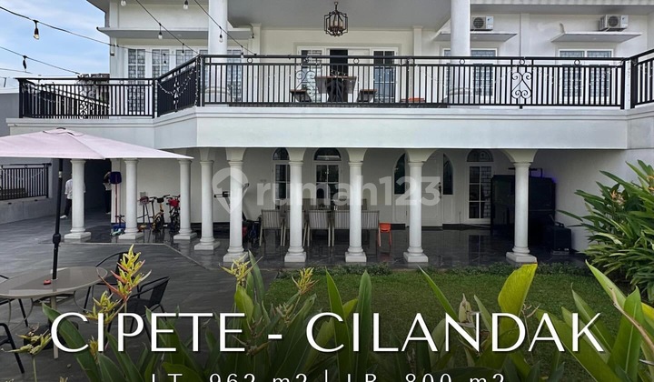 Dijual Rumah Mewah 2 Lantai, Pool, Lift, Siap Huni. Prime Area Dijual Rumah Mewah 2 Lantai, Pool, Lift, Siap Huni. Prime Area