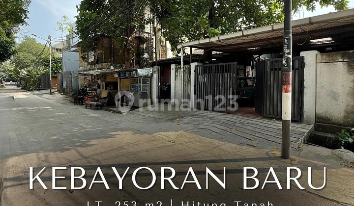 Dijual Rumah Lama Hitung Tanah. Lokasi Sangat Strategis