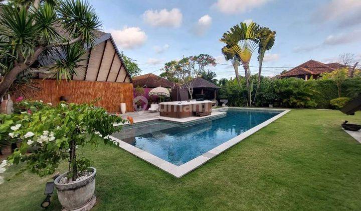 Luxury 3 Bedrooms Sanur Beachside 1