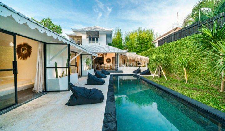 Seminyak Villa 4 Bedrooms Leasehold 29 Years 2