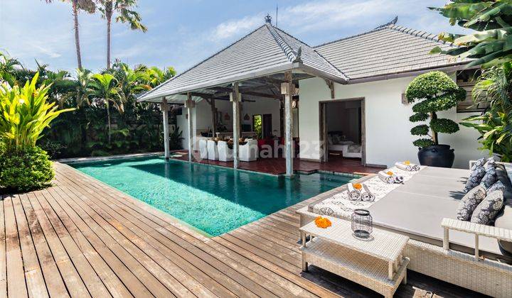 Luxury 4 Bedrooms Villa In, Seminyak 2