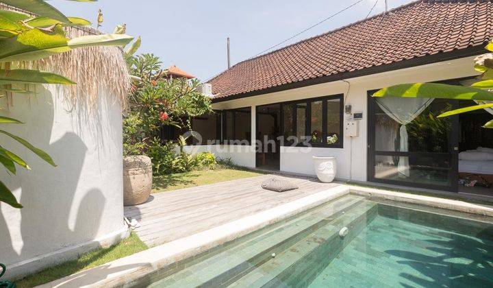 2 3 Bdr Modern Villa Kerobokan  1