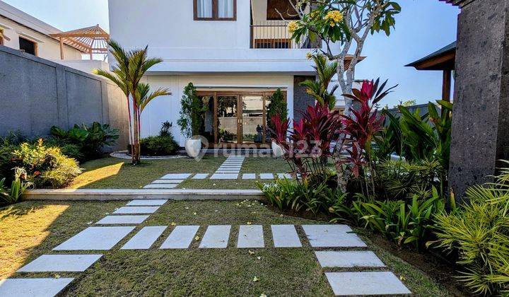  Stunning Villa In Pecatu, Uluwatu Your Slice Of Paradise  1