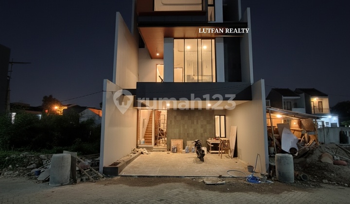 3-Storey Contemporary Modern House in a Cluster Near Al Azhar School 2